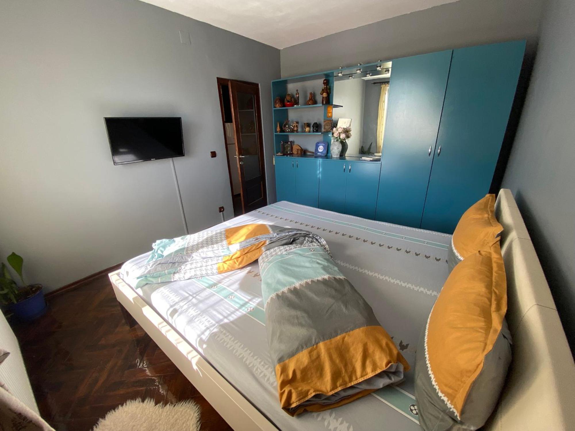 Comfort Home Apartment 2 Petroşani Екстериор снимка